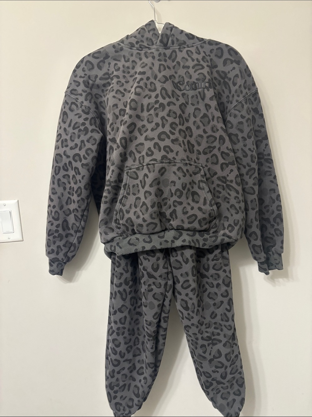 Kids Grey Leopard Print Hoodie & Jogger Pajama Set - Unbranded